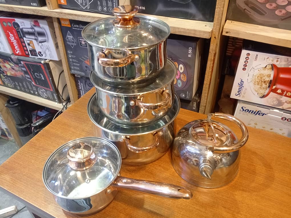 Stainless steel cookware set with kettle